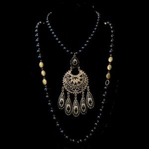 #25 Statement Necklace Set!